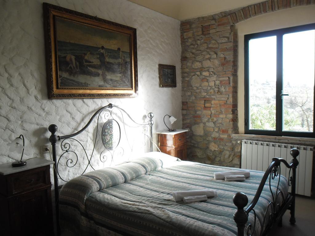 Agriturismo Santa Croce San Gimignano Rom bilde
